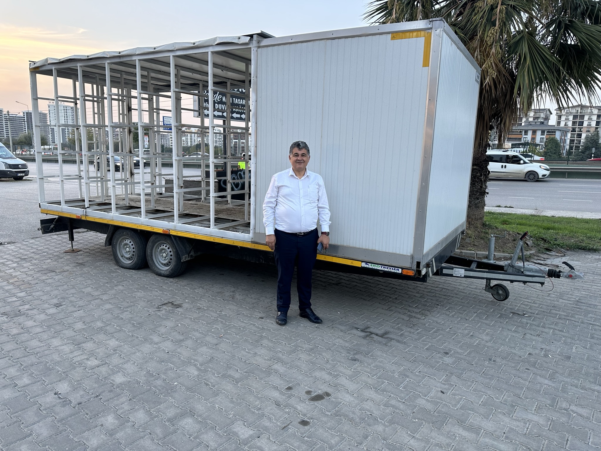 MOBİL ARI TAŞIMA RÖMORKU