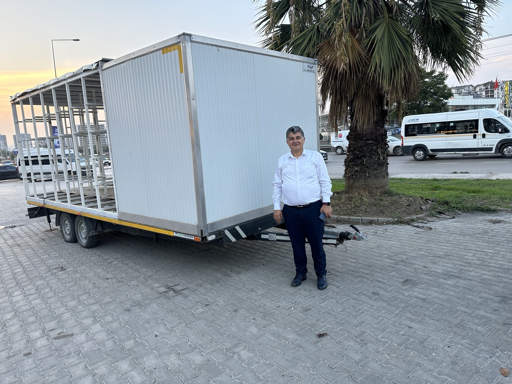 MOBİL ARI TAŞIMA RÖMORKU